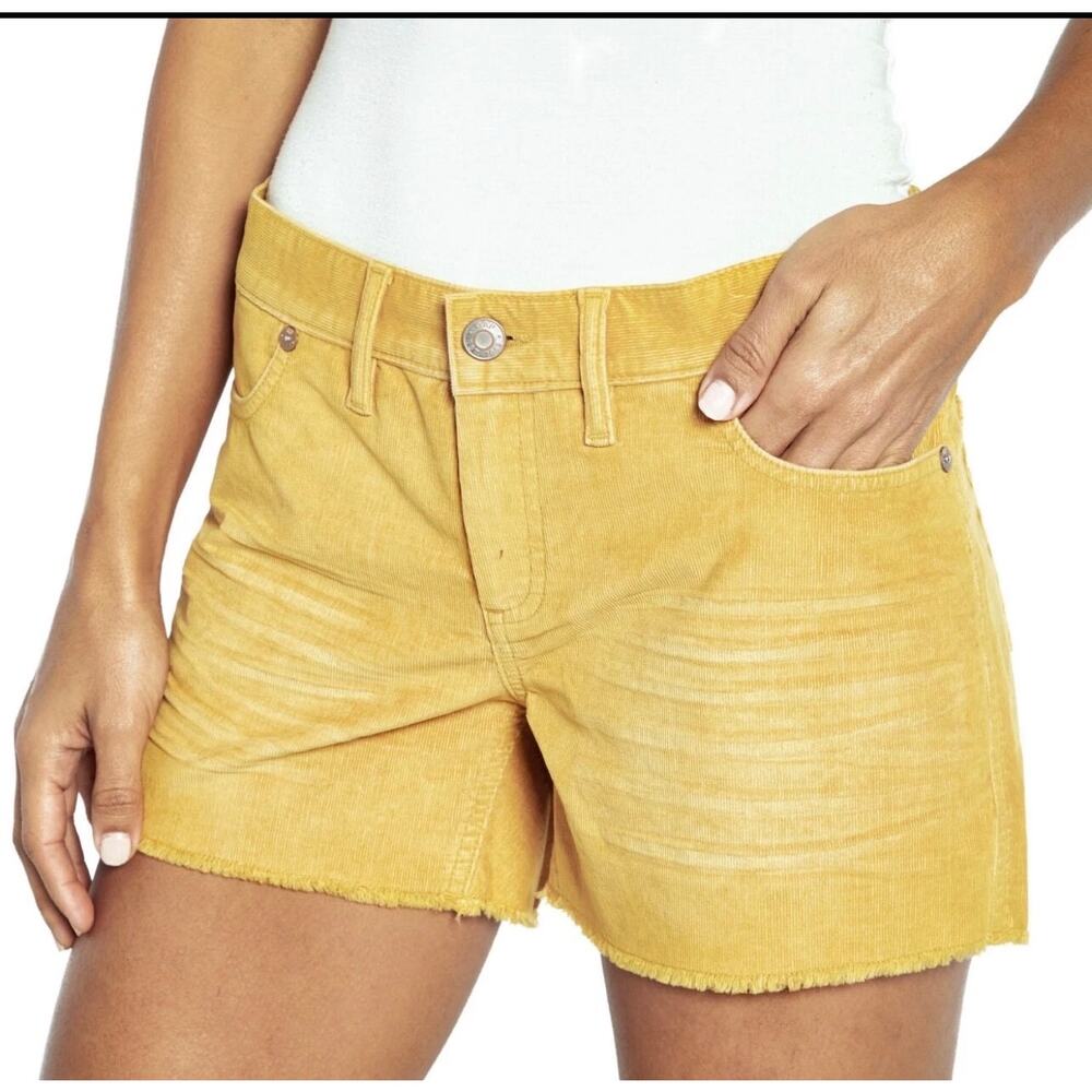 GAP Soft Stretch Corduroy Shorts Raw Hem Oro Gold Size 6